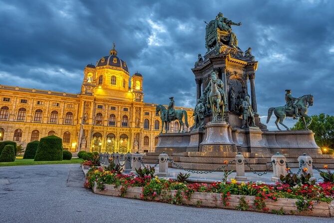 Private Transfer from Munich to Vienna - A private road connection between Munich and Vienna