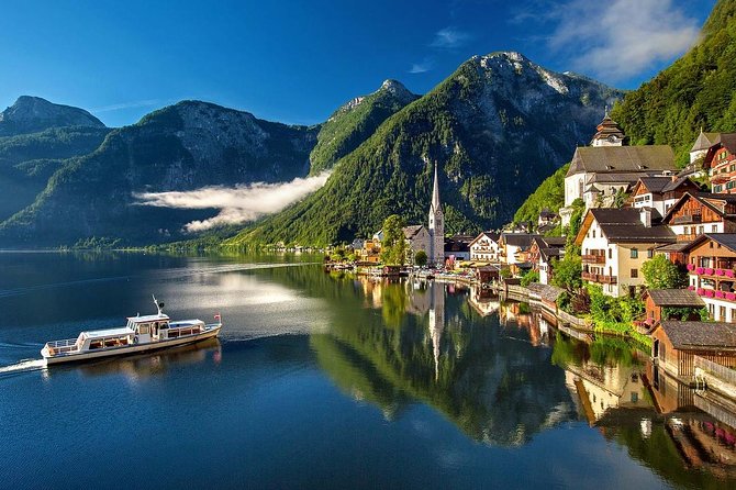 Private transfer from Salzburg to Vienna, 2 hours for sightseeing - A private road trip between Salzburg and Vienna