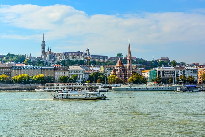 Private Transfer from Vienna to Budapest with 2 hours for sightseeing - What the four-hour journey actually includes