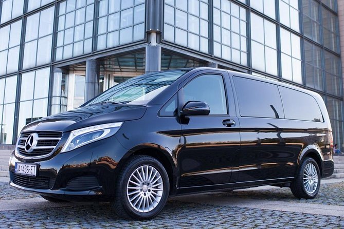 Private transfer from Zagreb - Vienna or Vienna - Zagreb - Choosing between the highway and the old road