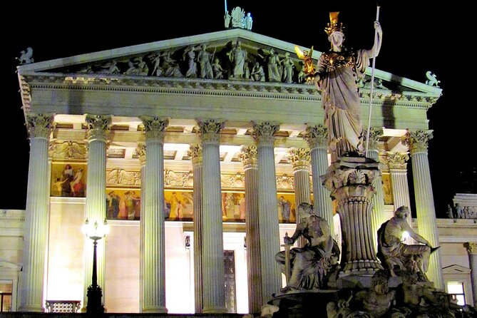 Private Vienna Evening Walk — Orientation for Your First Night - Boulevards, boutiques, and café culture