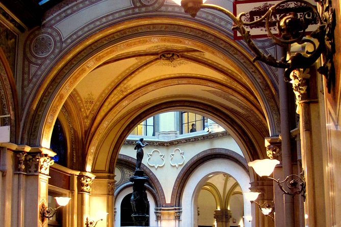Private Vienna Evening Walk — Orientation for Your First Night - A route that changes with your group