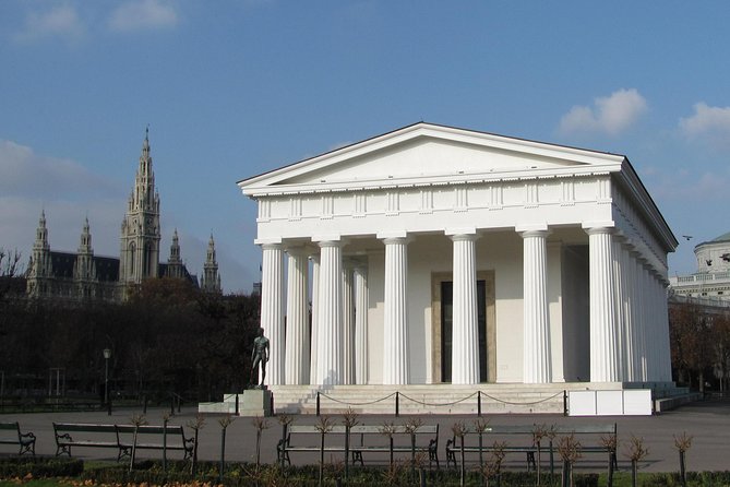 Private Vienna Evening Walk — Orientation for Your First Night - Heldenplatz confronts imperial power and darker memory