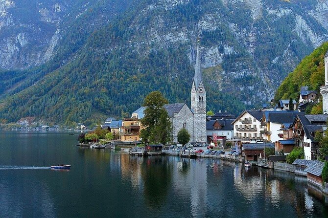 Private Walking Tour of Hallstatt Churches with a Pro Guide - Why Hallstatt’s churches make a good walking route