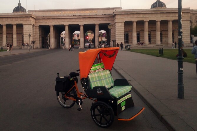 RAXI (E-Rickschaw) big private Vienna tour - From the Hofburg to Vienna’s imperial center