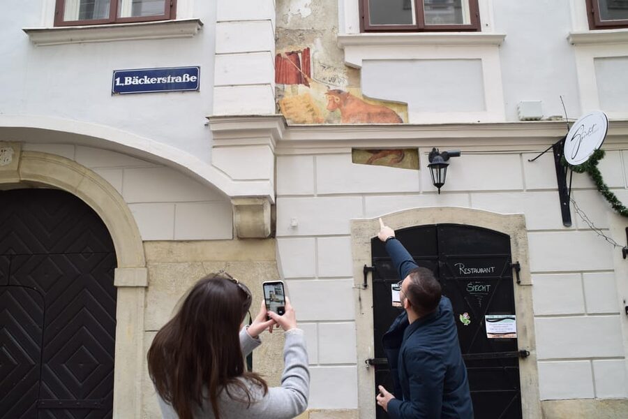 Riddle Tour: Explore the Hidden Gems of Vienna - Who will get the most from the $23 price