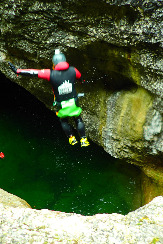 Salzburg: Advanced Canyoning on the Strubklamm - Seventeen jumps, with a rope when you need it
