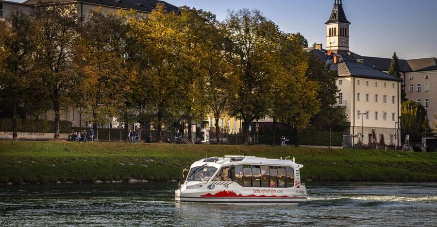 Salzburg: Amphibious Splash Tour on Land & on Water - Mülln and Salzburg beyond the postcard center