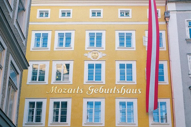 Salzburg and Alpine Lakes Tour from Vienna - Leaving Vienna and stopping at Strengberg