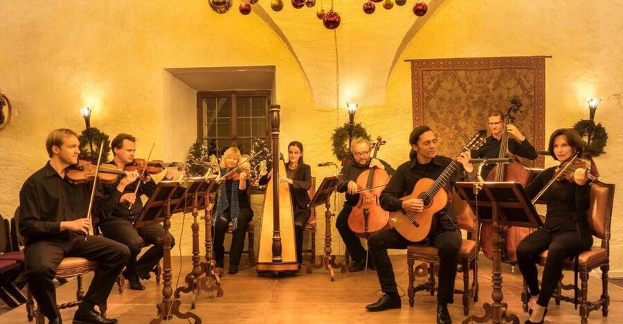 Salzburg: Christmas/Advent Concert at Fortress Hohensalzburg - What happens from the valley station to your seat
