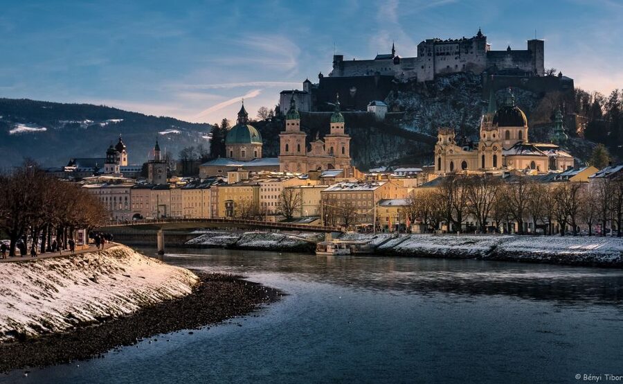 Salzburg: Christmas/Advent Concert & Dinner - Choosing Classic, Category 1, Category 2, or VIP