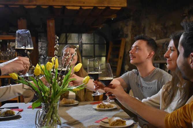 Salzburg Christmas Cookies and Apple Strudel Cooking Lesson - Key points at a glance