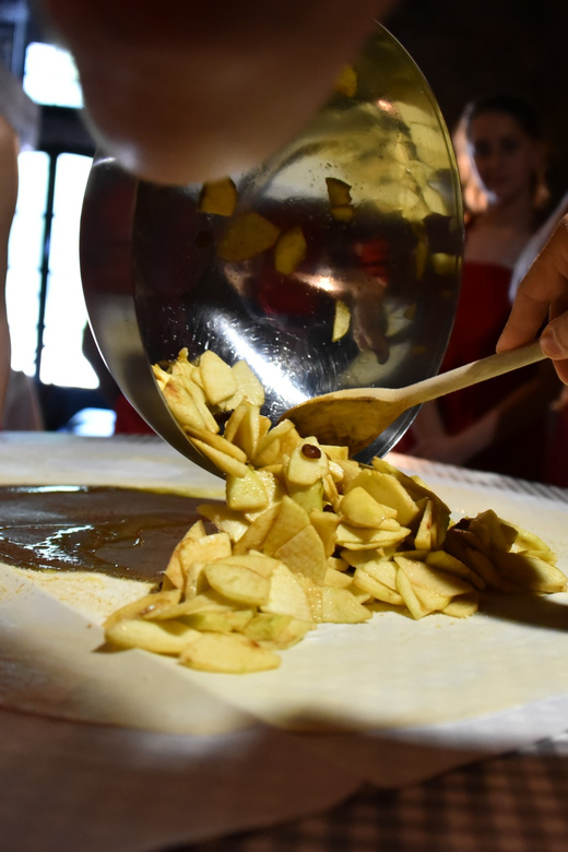 Salzburg: Dinner Cooking Class and Music - A Salzburg evening that mixes cooking and music