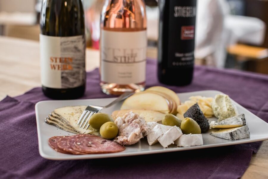 Salzburg: Guided Wine Tasting in a Hidden Wine Bar - Why Austrian wine makes sense in Salzburg