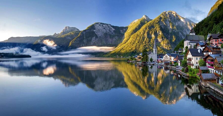 Salzburg: Hallstatt and Sound of Music Tour - The road through the Salzkammergut