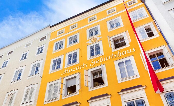 Salzburg Introduction Walking Tour - Salzburg beyond Mozart in 150 minutes