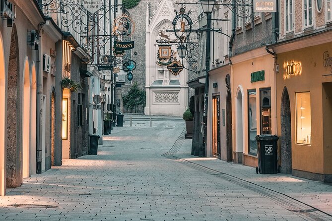 Salzburg Oldtown: Sightseeing Walking Tour with Licensed Local Guide - St. Peter’s courtyard and Salzburg Cathedral