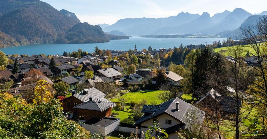Salzburg: Original Sound of Music Tour - Leopoldskron Palace and the Trapp family home