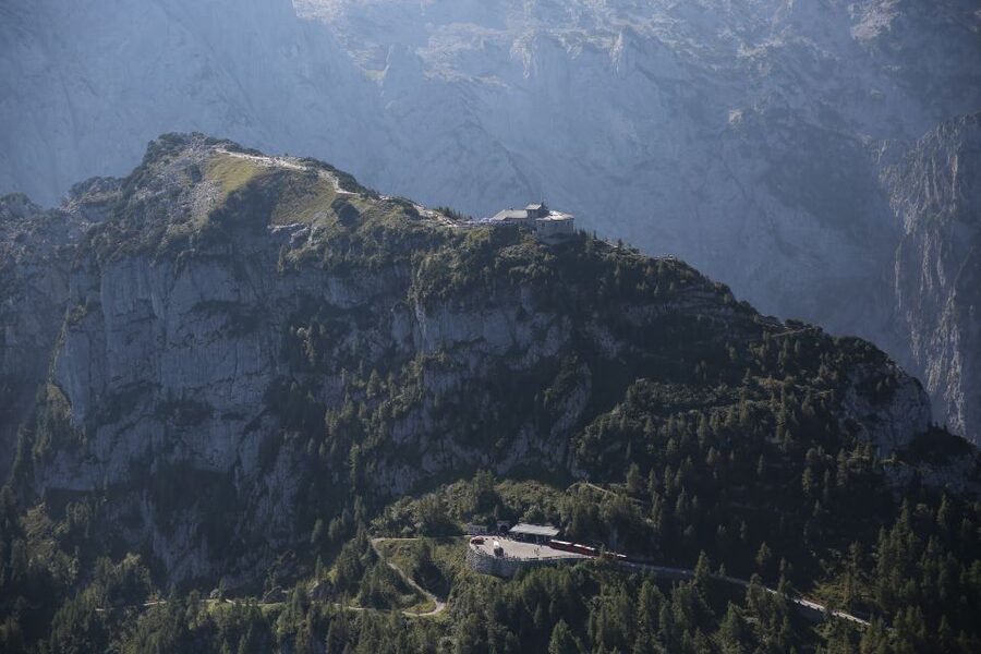 Salzburg: Private Eagle's Nest Tour - Obersalzberg and the 6.5-kilometer mountain road