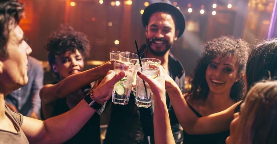 Salzburg: Pubcrawl Tour through best Bars and Clubs in Town - What the $41 price really covers