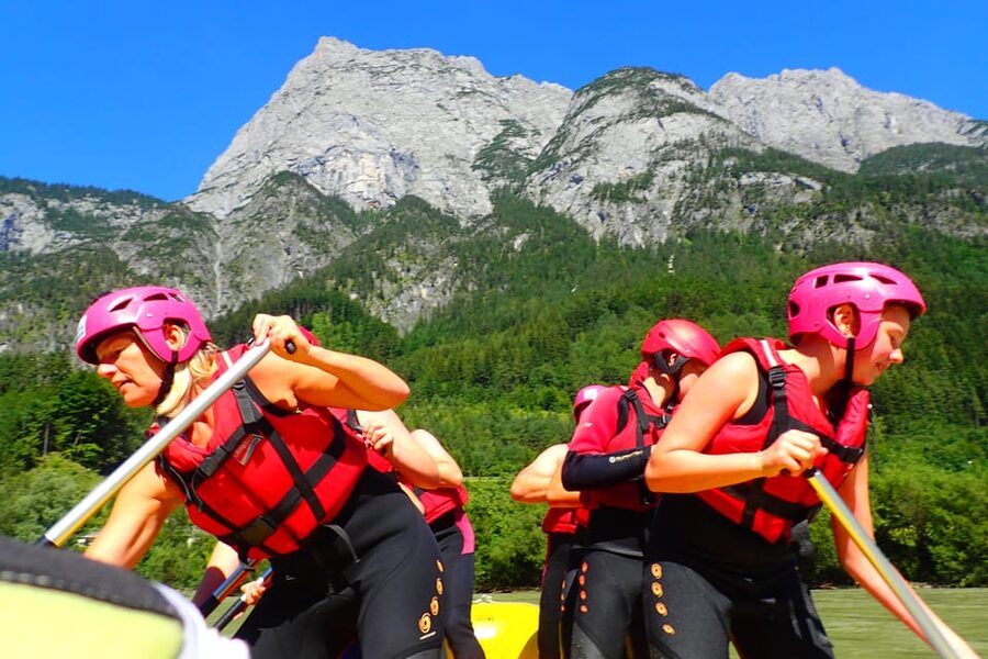 Salzburg: River Rafting Trip for Beginners - The first stretch: mountains, sandbanks, and steady water