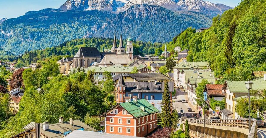 Salzburg: Sound of Music and Salt Mines Tour - Afternoon: Salzburg through The Sound of Music