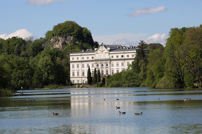 Salzburg Super Saver: Hallstatt & Original Sound of Music Tour - What the guides add to the day