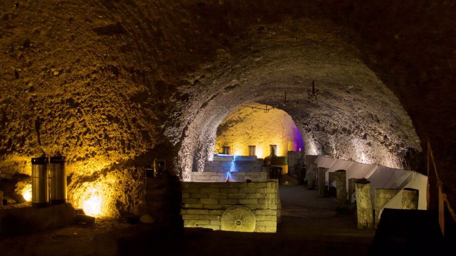 Salzkammergut: Sandstone Beer Cellar Tour - Entering Bad Ischl’s old Casino Keller