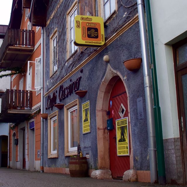 Salzkammergut: Sandstone Beer Cellar Tour - The guide and the German-language question