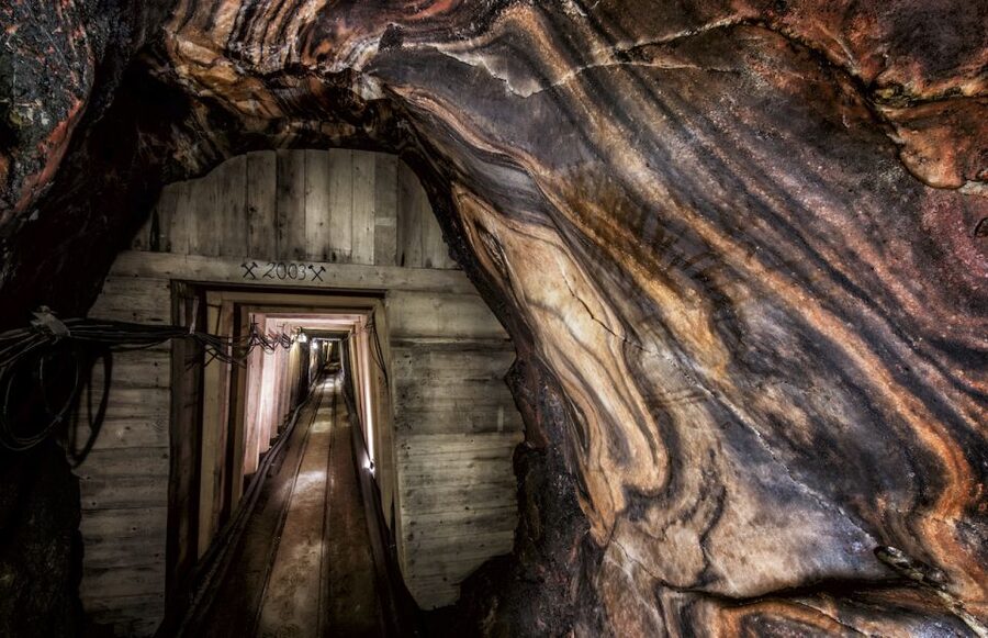 Salzwelten Altaussee: Salt Mine Entrance Ticket - Entering the medieval mine