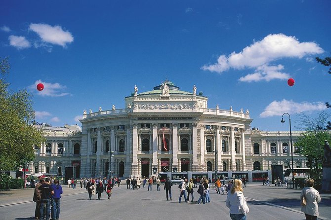 Schoenbrunn Palace Skip-The-Line and Vienna Highlights Private Tour - Hundertwasserhaus and Vienna’s playful side