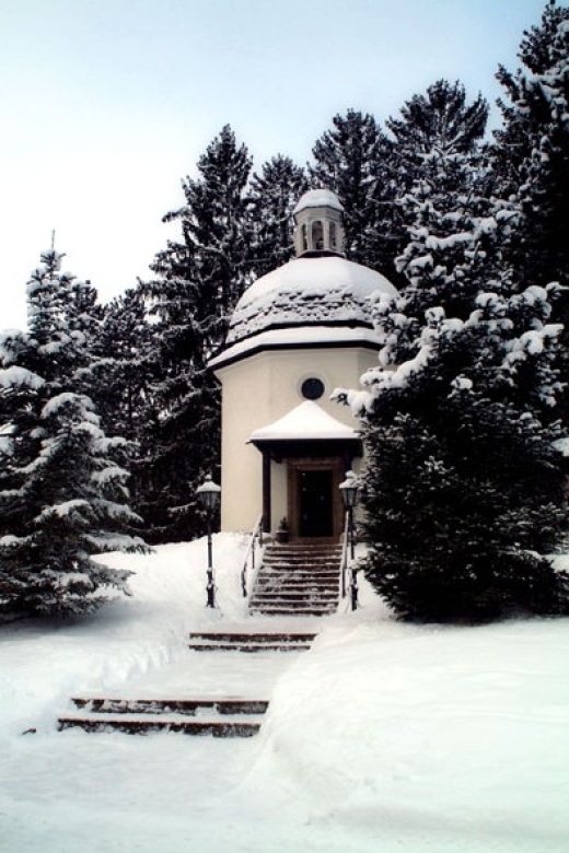 Silent Night Oberndorf Christmas Eve Tour from Salzburg - What the $88 price gets you
