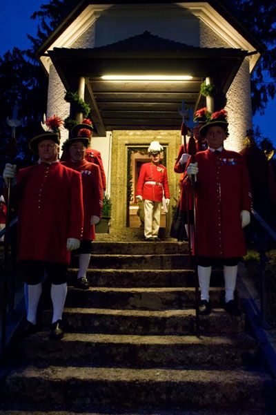 Silent Night Oberndorf Christmas Eve Tour from Salzburg - Practical advice for a warmer, better visit