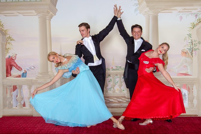 Skip the Line: Austrian Dinner Show Ticket in Vienna - What the Austrian Dinner Show feels like