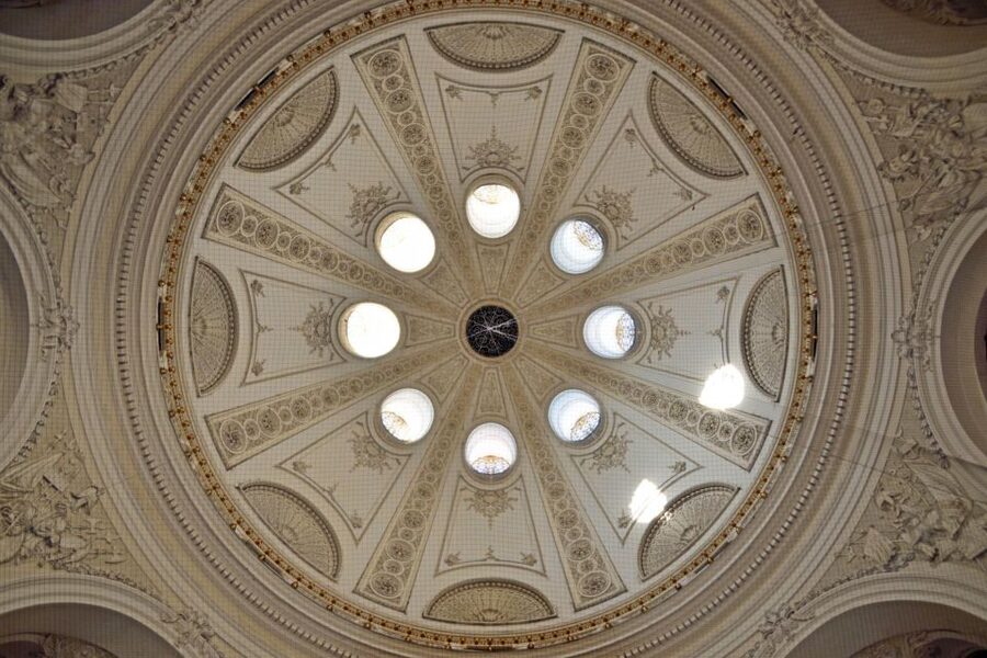 Skip-the-line Private Tour Kunsthistorisches Museum Vienna - The guides are the heart of the experience