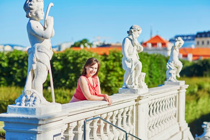 Skip-the-line Upper Belvedere Tickets and Guided Tour Vienna - Meeting your guide on Prinz-Eugen-Straße