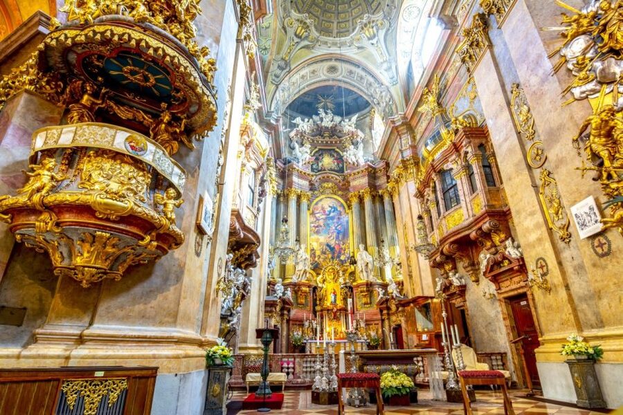 St Stephen's Cathedral, Top Churches of Vienna Old Town Tour - St. Stephen’s Cathedral, Vienna’s national symbol