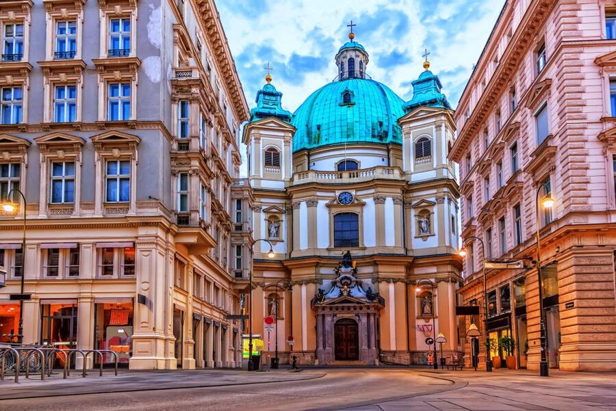 St Stephen's Cathedral Vienna Old Town Walking Tour - Choosing the right length