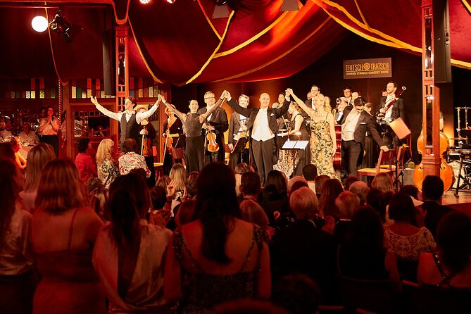 Strauss Dinner Show - Drinks, service, and the real cost