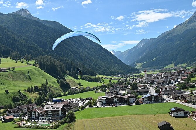Tandem paragliding in the Stubai Valley near Innsbruck - Photos and Video Are Worth Considering