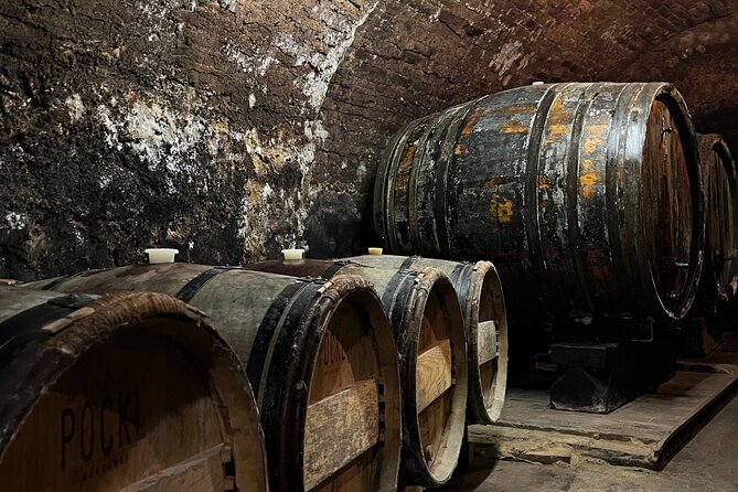 Taste and Tour Small Organic Wineries with a Winemaker - How Chris guides the afternoon