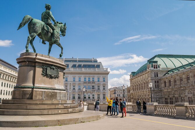 The best of Vienna - Exclusive Tour (Max 9 people) - St. Stephen’s Cathedral and the end at Stephansplatz