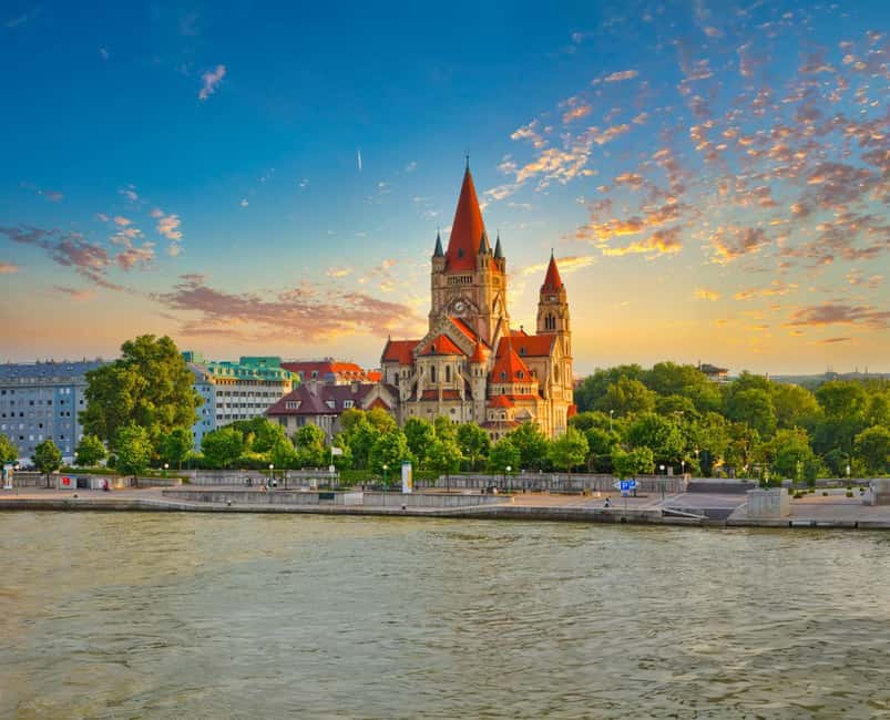 Vienna: 2-hour Danube Panorama Tour (Cruise Only) - Leaving from Reichsbrücke and finding your place on board