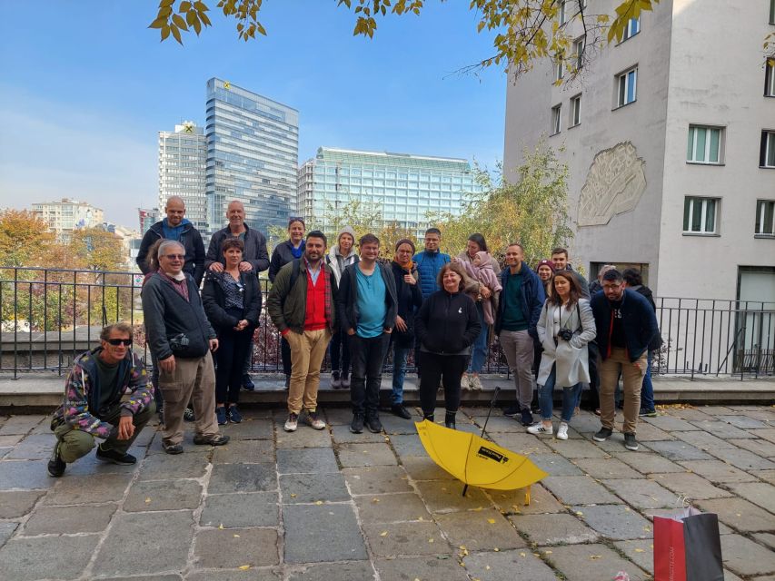 Vienna: 2-Hour Historical Crimes Guided Walking Tour - Meeting the yellow umbrella on Helmut Zilk Square