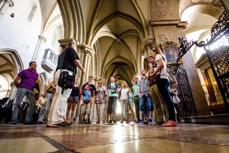 Vienna: 2 Hours Sightseeing Walking Tour - Vienna State Opera and the city’s public face