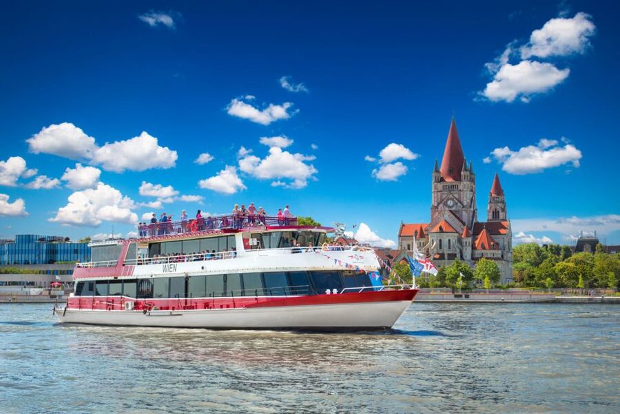 Vienna: 3.5-Hour Grand Danube River Cruise - Route A: Prater greenery and the wooded riverbanks