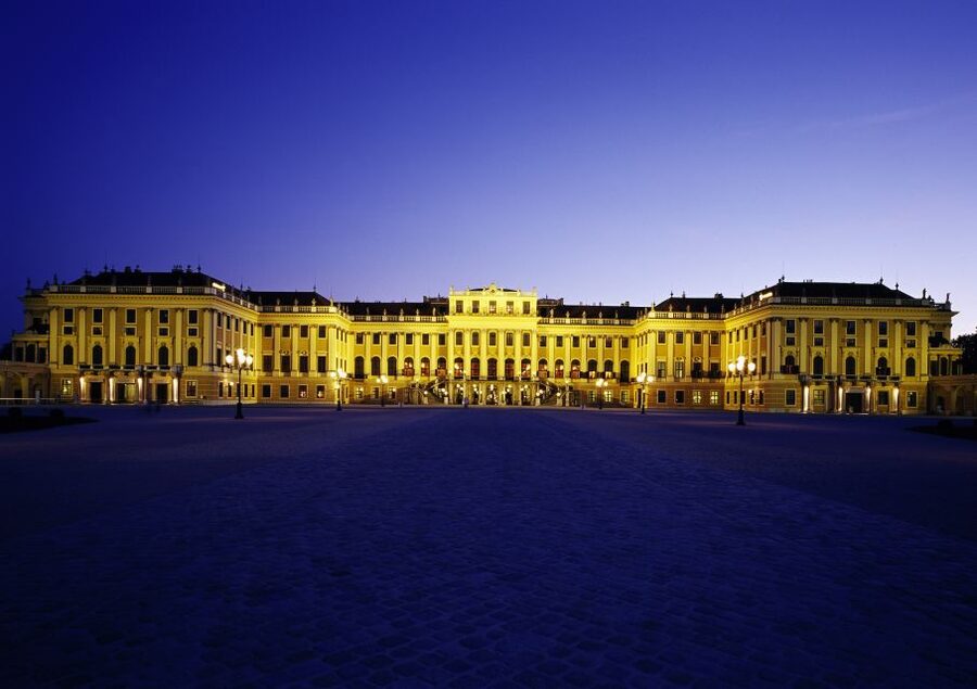 Vienna: After-Hours Schönbrunn Palace Entry & Concert Ticket - The wait before the Orangery opens
