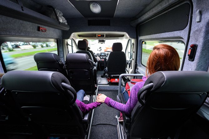 Vienna Airport Departure Transfer (Hotel to Vienna Airport) - The private vehicle and luggage rules