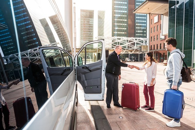 Vienna Airport Departure Transfer (Hotel to Vienna Airport) - How the $33.12 price measures up
