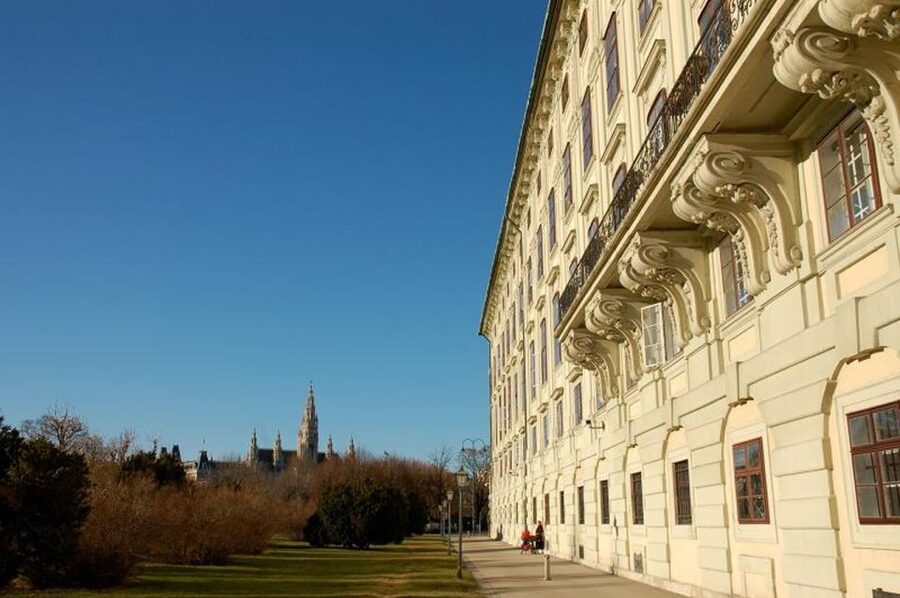 Vienna and Skip-the-Line Schönbrunn Palace Private Tour - Music, parks, and the road to Schönbrunn